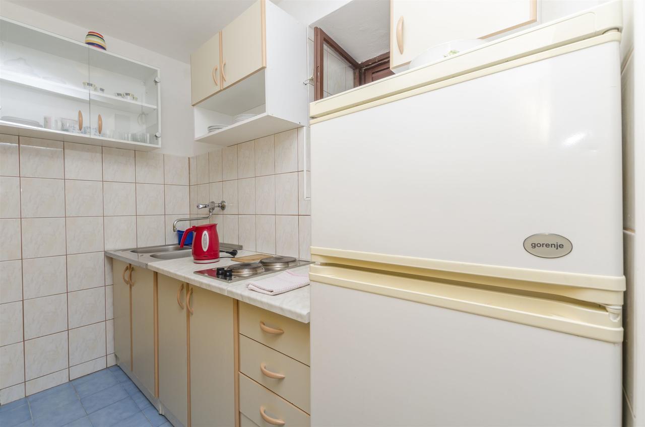 Apartment Boris Gornja Brela Eksteriør billede